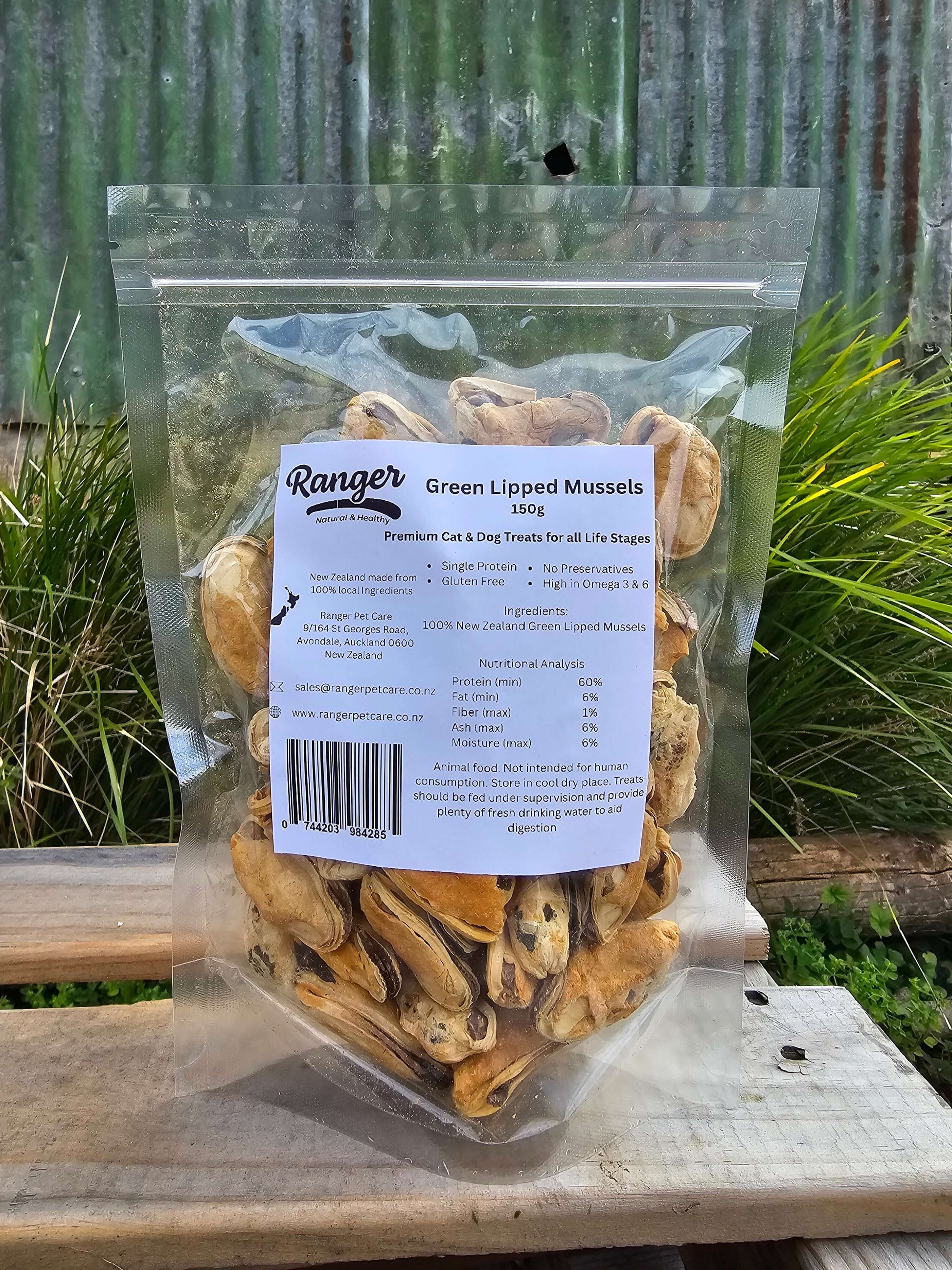 Ranger Green Lipped Mussels 150g bag for dogs and cats, healthy freeze-dried treat, rich in Omega 3 & 6.
